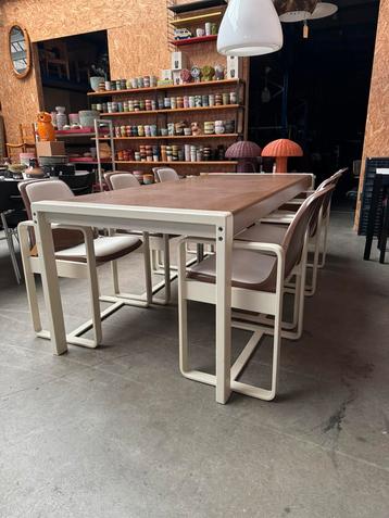 Vintage space age eetkamerset jaren 70 midcentury beschikbaar voor biedingen