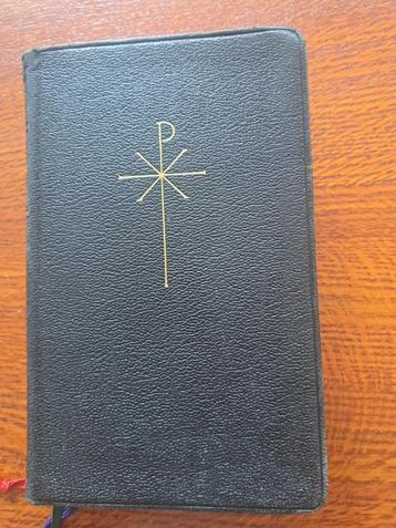 GROOT GEBEDENBOEK UITGEVERIJ HET SPECTRUM (1951) beschikbaar voor biedingen