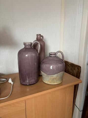 Set van 3 Vintage Kruiken beschikbaar voor biedingen