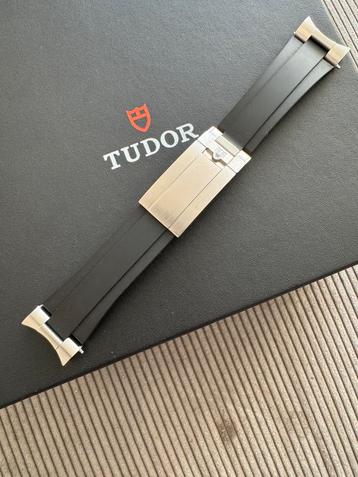 Rubber Strap voor Tudor Blackbay 54 Horloge  beschikbaar voor biedingen