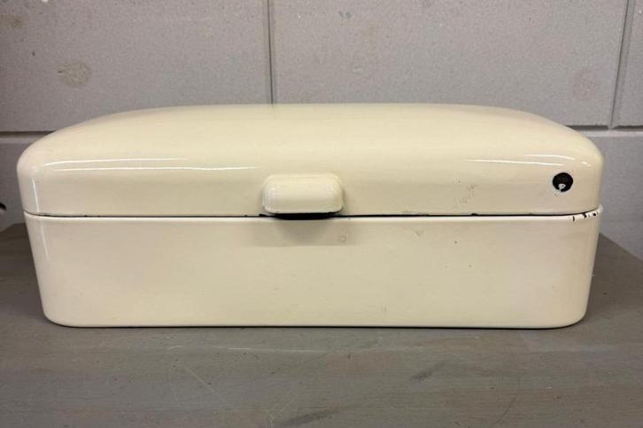 Vintage emaille broodtrommel – jaren 30-50, Antiek en Kunst, Antiek | Emaille, Ophalen of Verzenden