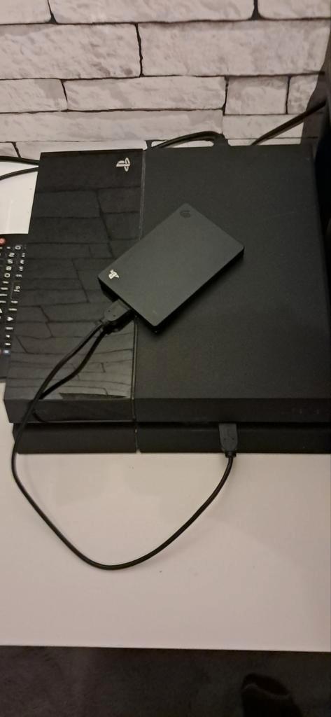 Playstation 4 500g + 2TB externe schijf, Spelcomputers en Games, Spelcomputers | Sony PlayStation 4, Zo goed als nieuw, Original