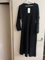 Lange zwarte jurk Zara - maat M, Kleding | Dames, Maat 38/40 (M), Nieuw, Ophalen of Verzenden, Onder de knie