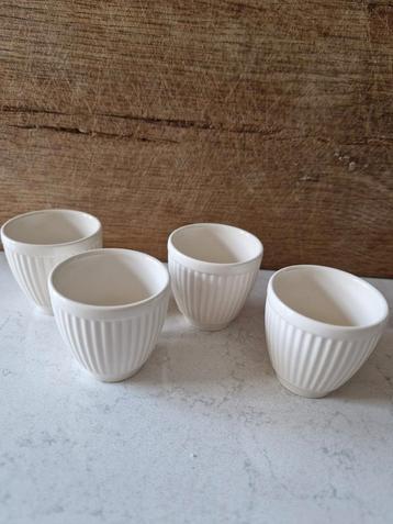 4 eierdopjes Wedgwood - nieuw beschikbaar voor biedingen