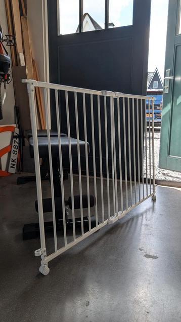 Uitschuifbaamre trapkekjes, 2 stuks beschikbaar voor biedingen