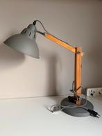 Grijze houten bureaulamp, Huis en Inrichting, Lampen | Tafellampen, Ophalen, Gebruikt, Hout, Minder dan 50 cm