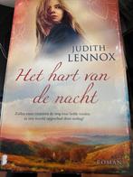 Het hart van de nacht - Judith Lennox, Boeken, Ophalen of Verzenden, Zo goed als nieuw