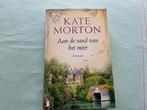 Aan de rand van het meer - Kate Morton, Ophalen of Verzenden, Zo goed als nieuw, Nederland