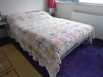 Grote gehaakte sprei in mooi bloemmotief. 225 x 225 cm., Huis en Inrichting, Slaapkamer | Beddengoed, Ophalen, Gebruikt, Wit, Overige typen