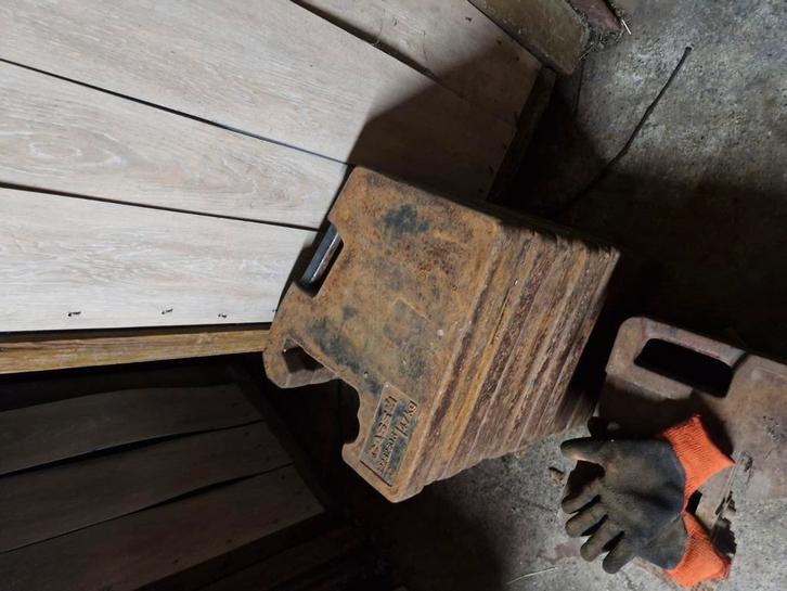 Te koop international frontgewichten, Tuin en Terras, Terrasdelen en Vlonders, Zo goed als nieuw, Hout, Ophalen of Verzenden