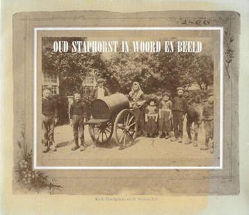 K Vloedgraven & H Sterken: OUD STAPHORST in woord en beeld beschikbaar voor biedingen