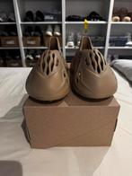 Yeezy Foam Runner Clay Taupe EU 44,5 / US 10 DS, Overige kleuren, Nieuw, Ophalen of Verzenden, Sneakers of Gympen