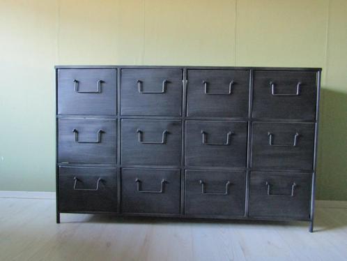 Industriële kast / kast metaal / locker ladekast, Huis en Inrichting, Kasten | Ladekasten, Zo goed als nieuw, Minder dan 100 cm