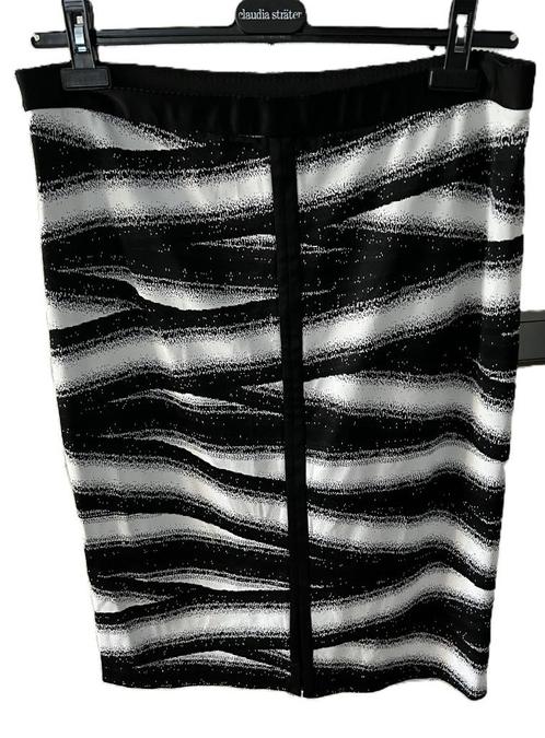 Nieuw Claudia Strater slip on rok 44 zwart wit comfy ital, Kleding | Dames, Rokken, Nieuw, Maat 42/44 (L), Zwart, Onder de knie