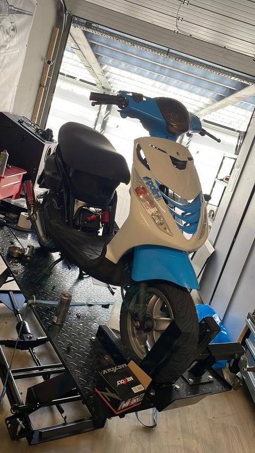 Loop/sloop zipjes gezocht, Fietsen en Brommers, Scooters | Piaggio, Zo goed als nieuw, Zip, Ophalen of Verzenden