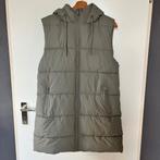 Zara lange bodywarmer met capuchon – maat M – khaki/taupe, Kleding | Dames, Bodywarmers, Maat 38/40 (M), Zara, Ophalen of Verzenden