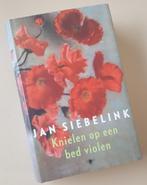 Knielen op een bed violen - Jan Siebelink - gebonden z.g.a.n, Boeken, Jan Siebelink, Zo goed als nieuw, Nederland, Ophalen