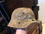 Bodemvondst duitse helm, Ophalen of Verzenden, Landmacht, Duitsland, Hulzen of Bodemvondsten