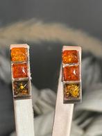 Zilveren vintage oorstekers met barnsteen, Ophalen of Verzenden, Zo goed als nieuw, Zilver