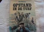 Opstand in de turf, Boeken, Ophalen of Verzenden, Zo goed als nieuw, Kerst Huisman