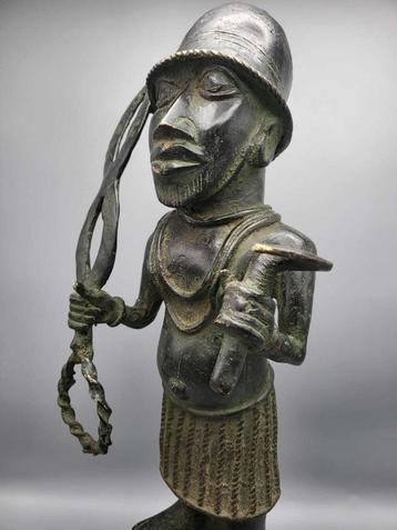 Bronzen krijger koning van benin city 50 cm beschikbaar voor biedingen