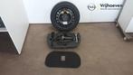 Krikset + reservewiel van een Opel Astra (Astra K 15-), Gebruikt, -, -, Opel