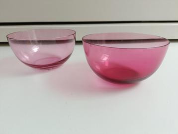 Vintage gekleurde glazen coupes 2st beschikbaar voor biedingen