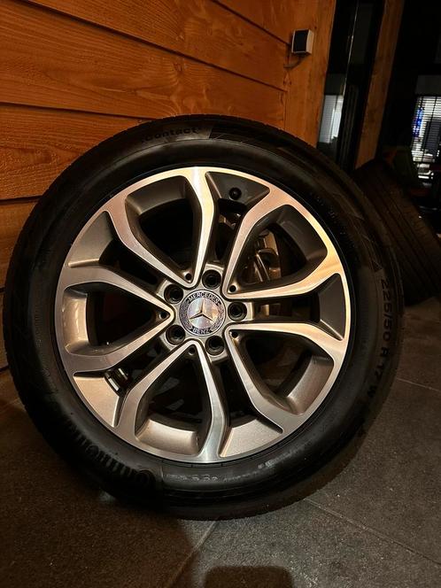 ORIGINELE Mercedes Velgen zomerset w205 c klasse, Auto-onderdelen, Banden en Velgen, Banden en Velgen, Zomerbanden, 17 inch, 225 mm