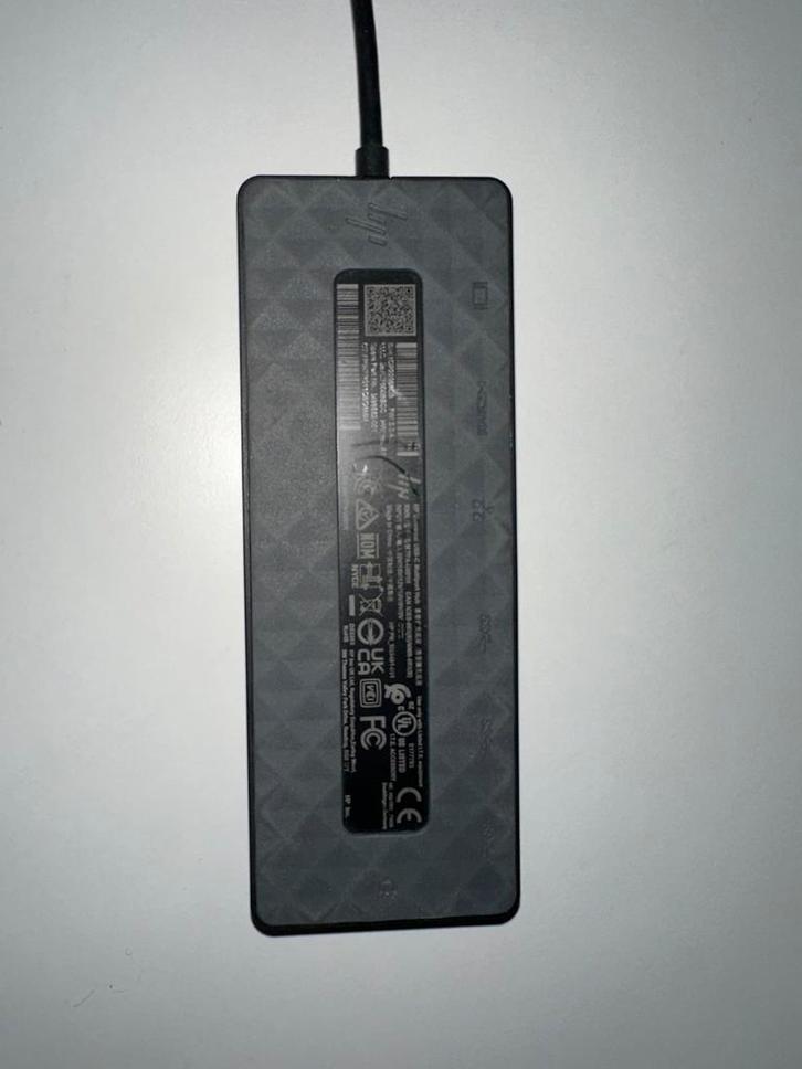 HP Universal USB-C Multiport Hub, Computers en Software, Dockingstations, Gebruikt, USB-hub, Harde schijf, Laptop, Tablet, Telefoon