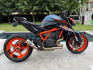 KTM Superduke 1290R - 2024 - 4849km! - Garantie tot 2028 beschikbaar voor biedingen