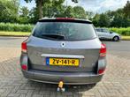 Renault Clio Estate 1.2 TCE Collection, Auto's, Renault, Voorwielaandrijving, Euro 5, Gebruikt, 4 cilinders