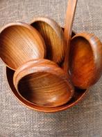 Pinda bakjes  (hout), Ophalen