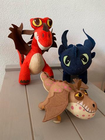 3 erg mooie originele knuffels van Drakenrijders beschikbaar voor biedingen