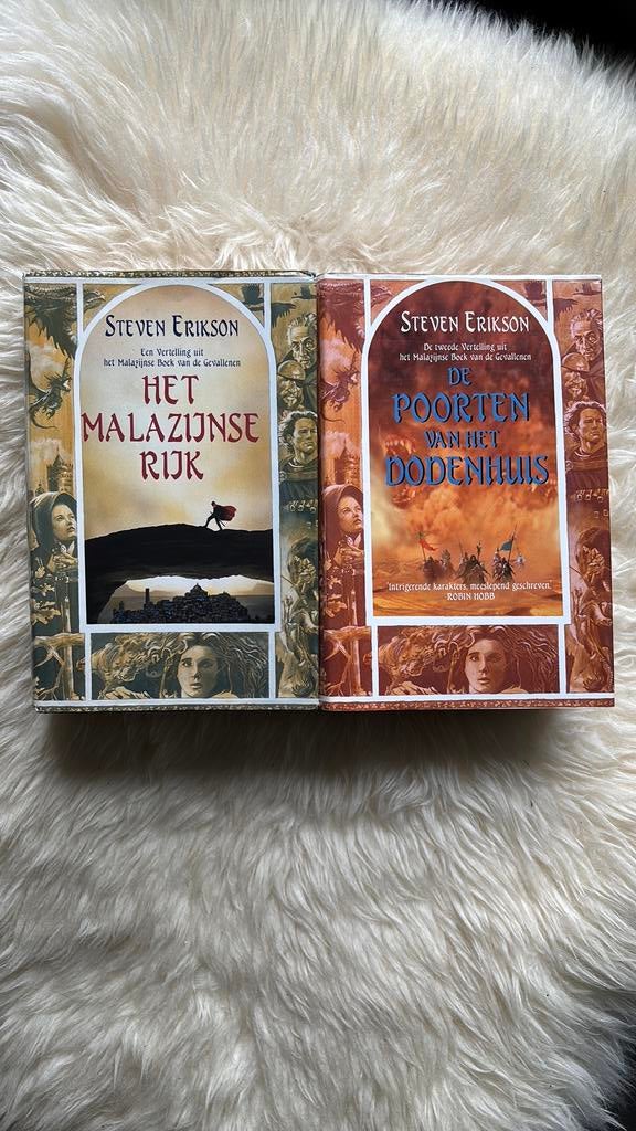 Steven Erikson - Het Malazijnse Rijk & De Poorten van het, Boeken, Ophalen of Verzenden, Gelezen, S. Erikson