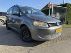 Volkswagen Touran 1.6 TDI BLUE MOTION NAVI/CLIMATE/PDC, Voorwielaandrijving, Euro 5, Stof, Gebruikt