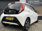 Toyota Aygo 1.0 VVT-i x-joy cabrio € 11.999,00, Stof, Gebruikt, 4 stoelen, Wit