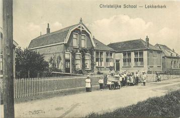 (701-079-045) Lekkerkerk Christelijke School beschikbaar voor biedingen