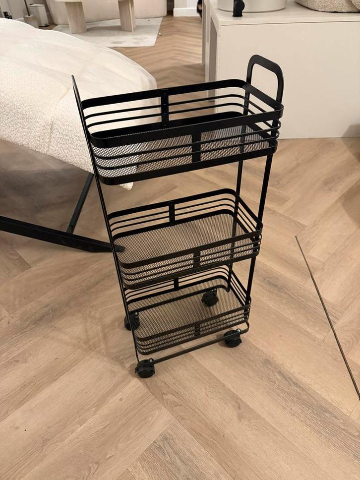 Kwantum trolley - zo goed als nieuw!, Huis en Inrichting, Woonaccessoires | Kapstokken, Zo goed als nieuw, Overige typen, Minder dan 100 cm