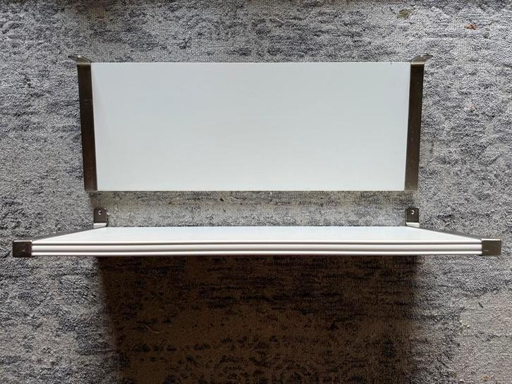 Ikea Bergshult planken met Granhult plankenhouders, Huis en Inrichting, Woonaccessoires | Wandplanken en Boekenplanken, Gebruikt