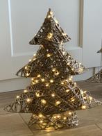 8 rotan kerstbomen goud met verlichting in NIEUWSTAAT, Ophalen