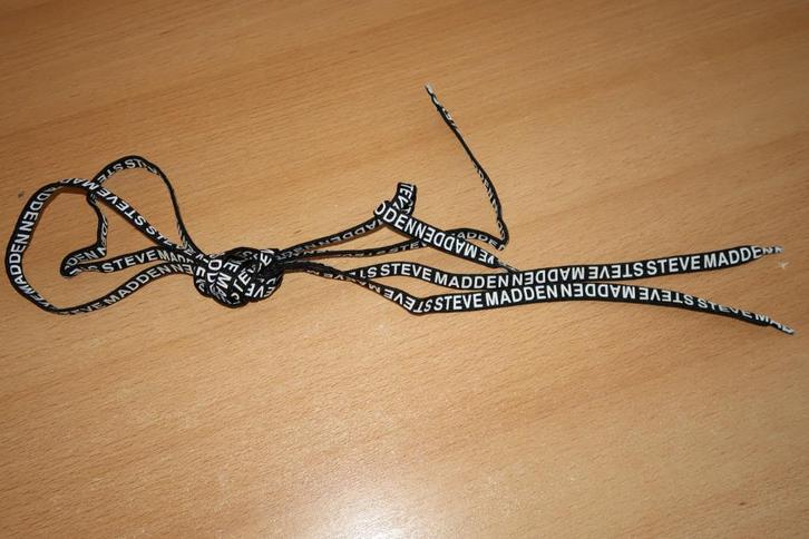 1 paar Steve Madden veters nieuw (2), Kleding | Dames, Schoenen, Nieuw, Overige typen, Ophalen of Verzenden