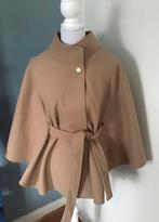 Mooie camel kleur poncho / cape, maat S - nieuw, Ophalen of Verzenden, Nieuw, Maat 36 (S), Bruin