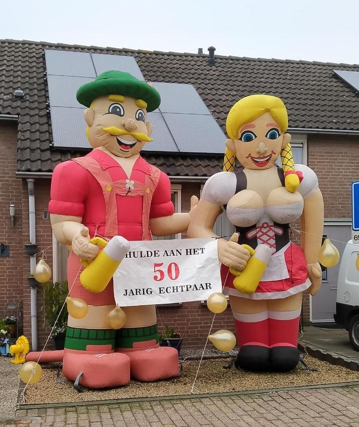 Jubileum / paar / getrouwd opblaasfiguren te huur, Hobby en Vrije tijd, Feestartikelen | Verhuur, Zo goed als nieuw, Overige, Ophalen