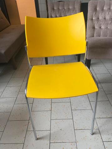 Casala Curvy Design Kantinestoel - Geel & Comfortabel beschikbaar voor biedingen