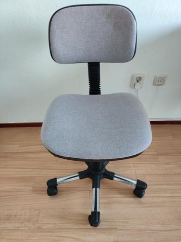 Bureaustoel beschikbaar voor biedingen