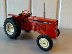 Renault 551 Universal Hobbies, Ophalen of Verzenden, Zo goed als nieuw, Tractor of Landbouw, Universal Hobbies