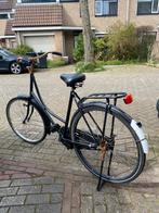 Zwarte oma fiets met werkend slot, Fietsen en Brommers, Fietsen | Dames | Omafietsen, Gebruikt, Ophalen of Verzenden