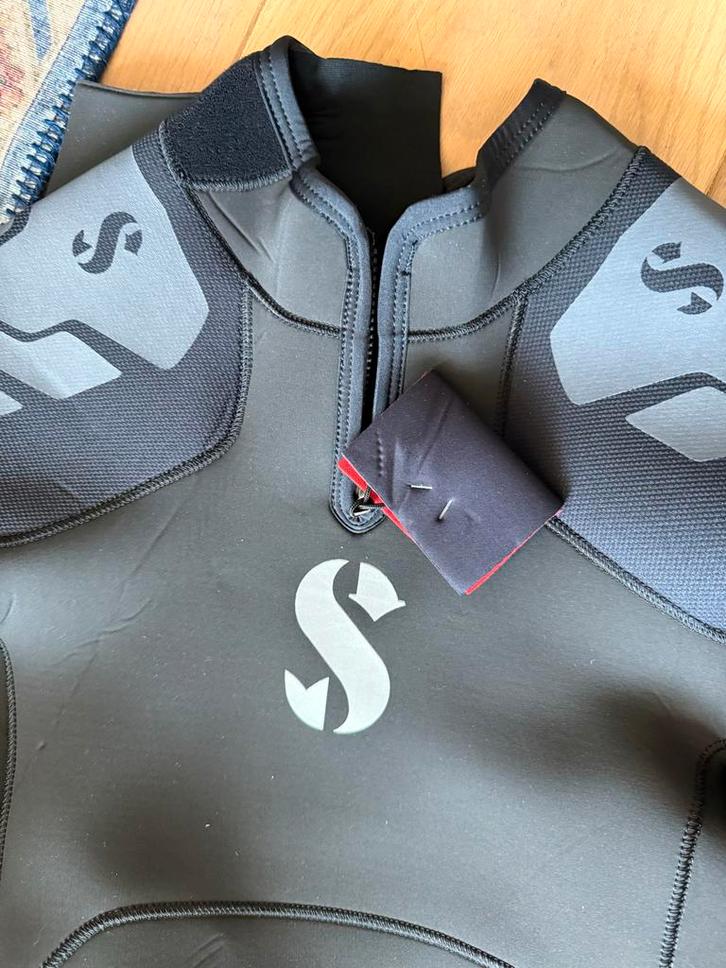 NEW Scubapro, Henderson, Aqualung wetsuits (Large / medium), Watersport en Boten, Duiken, Nieuw, Duikpak, Ophalen