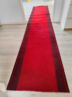 Vintage Rode Loper met Bordeaux Rand, Huis en Inrichting, Ophalen, Gebruikt, Rood, Vintage