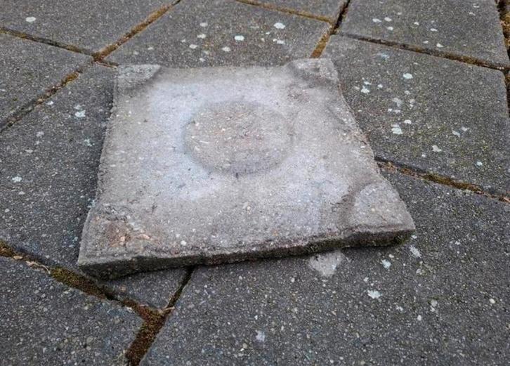 Dakterras/ drianage/ halve stoeptegel +/- 240 stuks, Tuin en Terras, Tegels en Klinkers, Zo goed als nieuw, Terrastegels, Beton